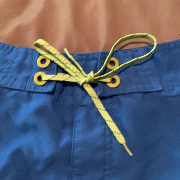 Columbia Omni-Shield Tie Waist Board Shorts - Picture 5 of 9